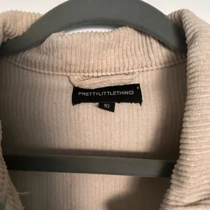 PrettyLittleThing Shaket thumbnail 4