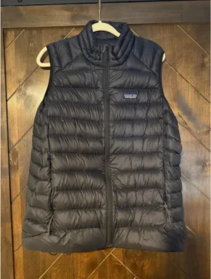 Women's Patagonia Down Black Puffer Vest thumbnail 1