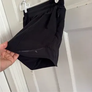 Lululemon On‎ The Fly black shorts size 4 Tall thumbnail 5