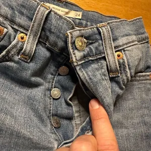 Levi’s wedgie skinny button fly raw hem jeans 24 thumbnail 3