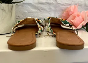 Liliana White Tropical Bow Sandals thumbnail 5