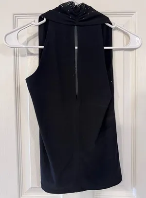 Black Backless Embellished Tank Top thumbnail 2