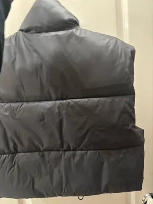 Black puffer vest thumbnail 2