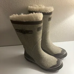 Arctic Shield size 10 Brown/Tan Sherpa Lined Waterproof Rubber Boots thumbnail 1