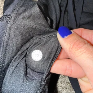 Lululemon Free to Be Bra Women Size 10 Black Excellent Strappy Back Yoga Sport thumbnail 3