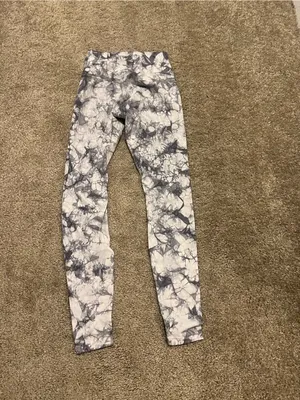 Lululemon wunder under high rise tight shibori 28” Sz 4 thumbnail 10
