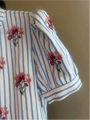 Entro Embroidered Stripe Puff Sleeve Blouse in Blue Size XL thumbnail 5