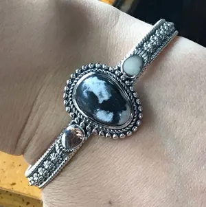 White Buffalo Sterling Silver Cuff Bracelet thumbnail 7