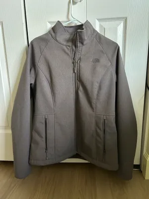 The North Face Women’s Jacket Full-Zip thumbnail 1