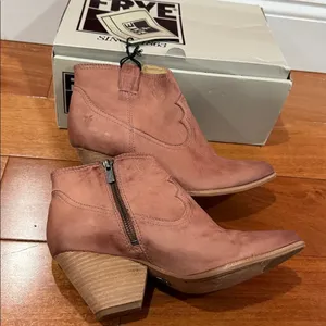 NWT Frye Women's Dusty‎ Rose Reina Bootie Bufny Ankle Bootie size 7M thumbnail 5
