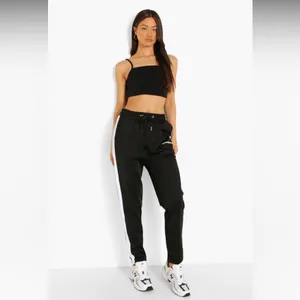 Boohoo Racer Neck Cotton Crop Top NWT Black Size US 8 Medium thumbnail 3