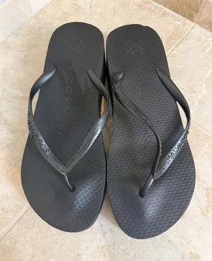 MALAVADOS Luxury Heeled Flip Flops Sandals Black Size 8 thumbnail 1