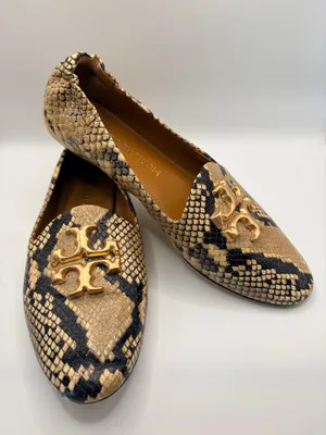 Tory Burch Eleanor Women’s 9M Snake Print Leather Loafers Gold Logo Quiet Luxury thumbnail 1
