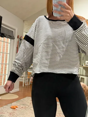 Open Back Long Sleeve Multiple Size M thumbnail 1