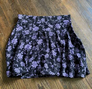 ZARA Skirt thumbnail 1