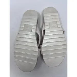 Universal Threads Women's‎ White Sandals Size 9 thumbnail 5
