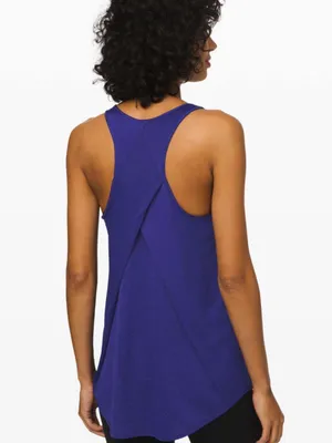 Lululemon Essential Tank Pleated Larkspur Blue Scoop Neck Athletic Top Size 14 thumbnail 2