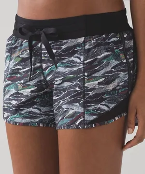 lululemon athletica Black Patterned Run Hotty Hot Short Accents Size 10 thumbnail 1