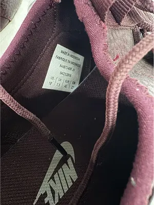 (RC) Nike Roshe One Leather Burgundy Womens Size 10 Running Athletic Sneakers thumbnail 10
