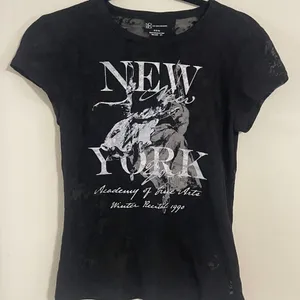 Nobo Y2K New York Graphic Burnout Tee Black Size S 2000’s Grunge Cyber Punk Alt thumbnail 1