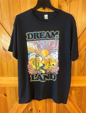 Desert "Dream Land" Black Graphic Adult T-Shirt NWOT Size Large (5529) thumbnail 1