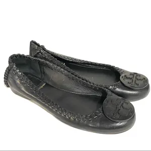 Tory Burch 6.5‎ Medallion Black Leather Rubber Sole Flats thumbnail 2