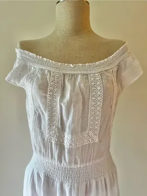 Y2K Hollister Women’s White Cotton Gauze Crochet-Trim Peasant Top dress thumbnail 2