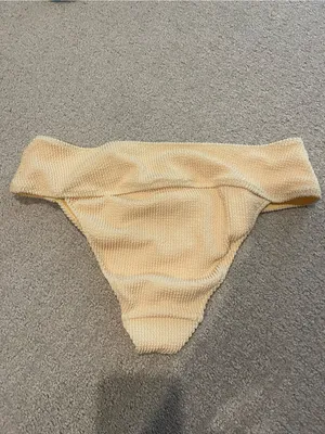Show Me Your Mumu Del Rey Bottom size Large L Butter Yellow Scrunch thumbnail 7