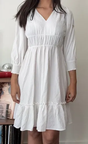 Calvin Klein White Textured V-Neck Midi Dress Smocked Waist‎ Size 6 thumbnail 1