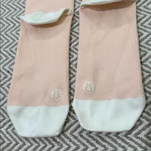 Lululemon Step To It Quarter Sock-ballet slipper thumbnail 5
