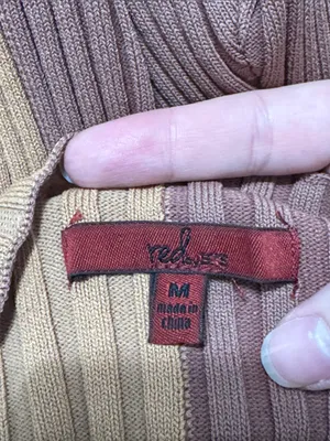 Red by BKE Buckle Ribbed Stretch ColorBlock Top Long Sleeve Tee Neutrals size M thumbnail 9