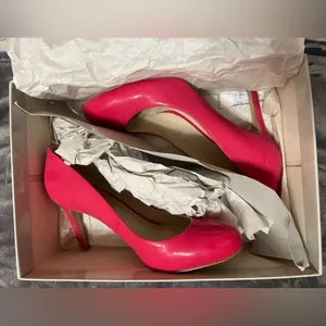 Marc Fisher Pink Heels thumbnail 1
