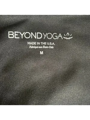 BEYOND YOGA Keep it Simple Alloy Speckled Cropped Tank Black Medium Athleisure thumbnail 4