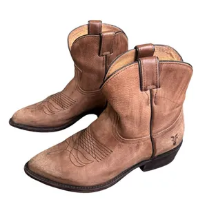 Frye Women’s Billy Tan Leather Short Western Boot 8 thumbnail 1