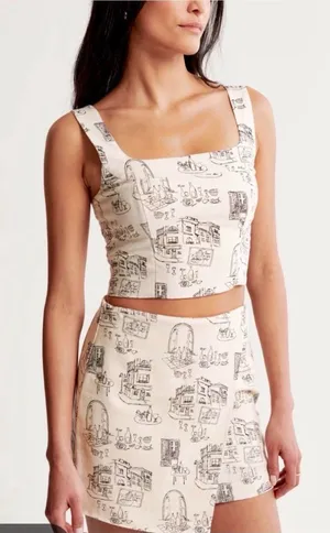 Abercrombie & Fitch Cream Linen Printed Mini Skirt with Sketch Print Medium thumbnail 1