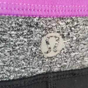 Lululemon black Reversable flare Groove pant OG’s excellent condition! thumbnail 3