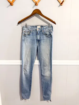 Mother Denim The Looker Two Step Ankle Fray Skinny Jeans in Kiss and Make Up thumbnail 6