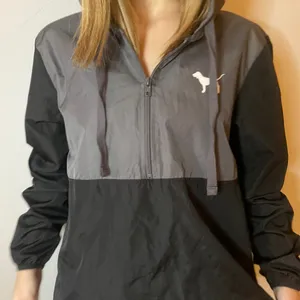 PINK grey windbreaker thumbnail 1