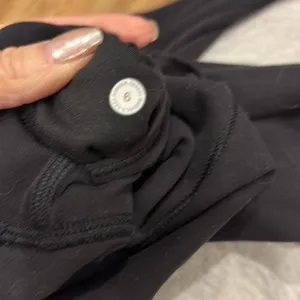 Cropped Leggings thumbnail 3