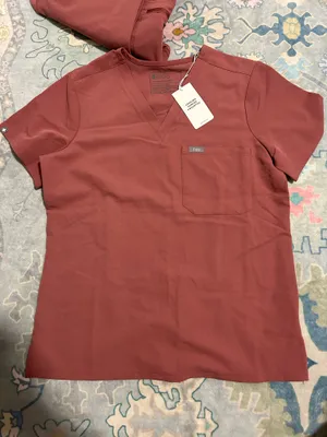 Pink FIGS Scrubs Set thumbnail 2