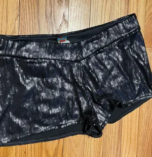Love Vintage NWOT Sweet Y2k 90’s Sequins Shorts rave club night out showtime thumbnail 3