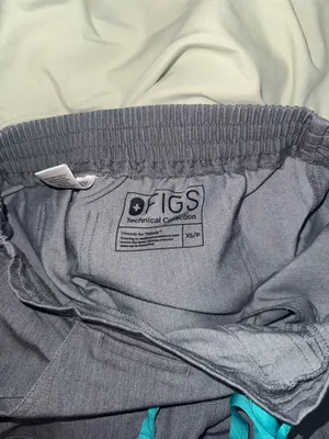 FIGS Scrub Set Jogger thumbnail 3