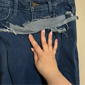 Hollister High Rise Flare Raw Hem Denim Jeans‎ thumbnail 7