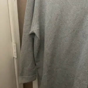 FINAL MARKDOWN Dc sport oversized top large thumbnail 2