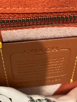 Coach Leather Purse thumbnail 8