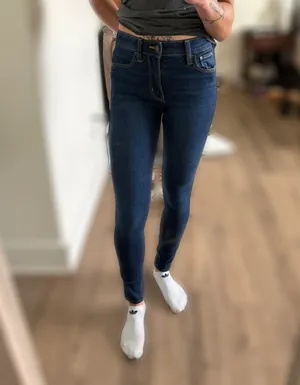 Hollister High-Rise Super Skinny Jeans thumbnail 3