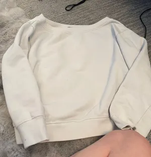 Princess Polly Sweatshirt thumbnail 1