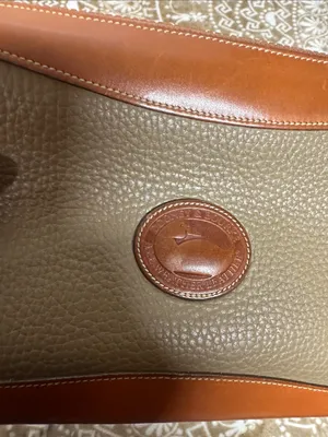 Dooney & Bourke 80s Taupe Pebbled Leather Crossbody with Tan Trim thumbnail 15