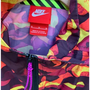 Nike NT/F Windrunner Jacket thumbnail 4