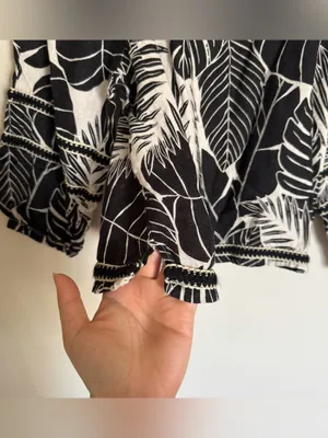 Cynthia Rowley Black White Leaf Print 100% Linen Blouse Crop Beach Size S thumbnail 7